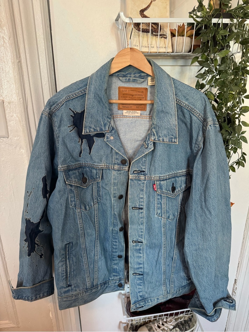 Unisex Levi's Vintage Fit Light Wash Denim Jacket with Paint Splatter